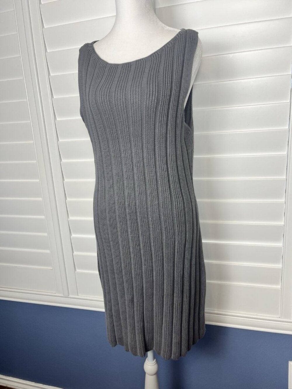 Aerie Women’s L Gray Ribbed Knit Sleeveless Sweater Midi Dress NWT